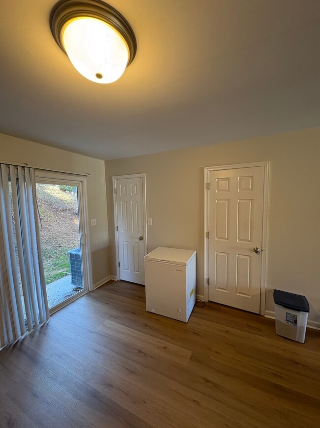 Photo - 1810 Broadway St