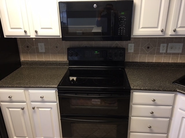 Photo - Lovely 3 Bedroom Townhome!