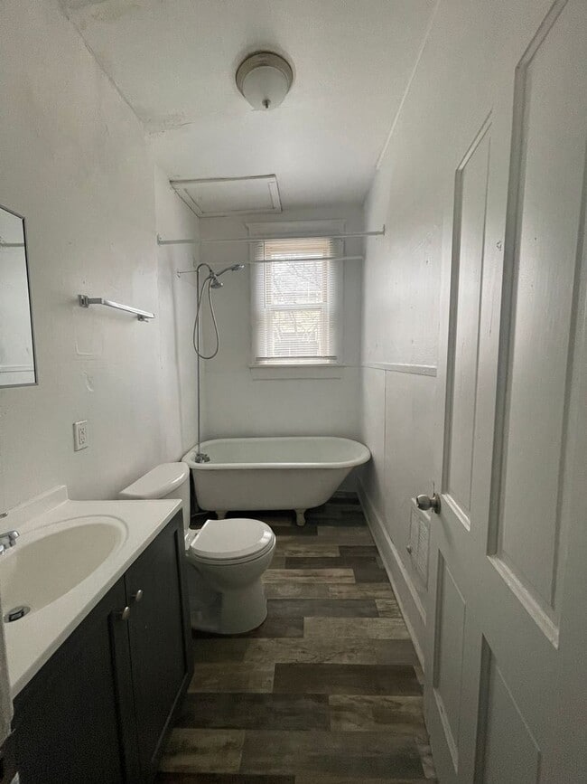 Photo - 626-628 W Main St Unit 626 #1