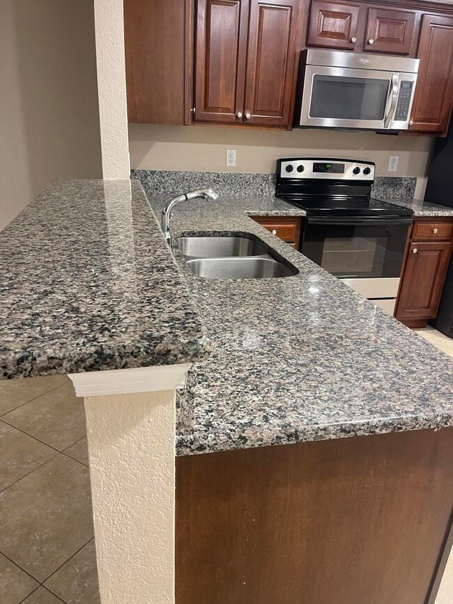 Photo - 1964 Providence Pl