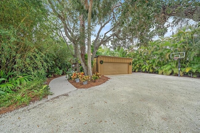 Photo - 3348 Old Oak Dr