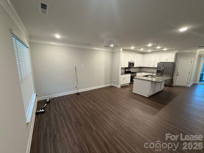 Photo - 5593 Stafford Rd