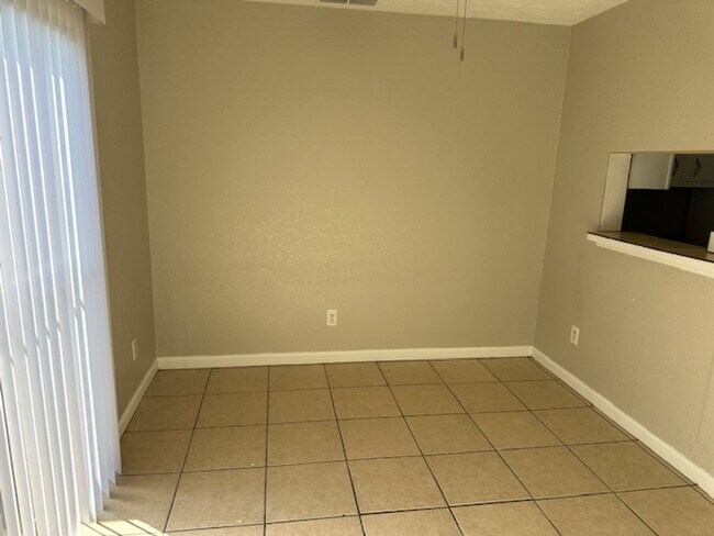 Bowmanor Garden Apartments