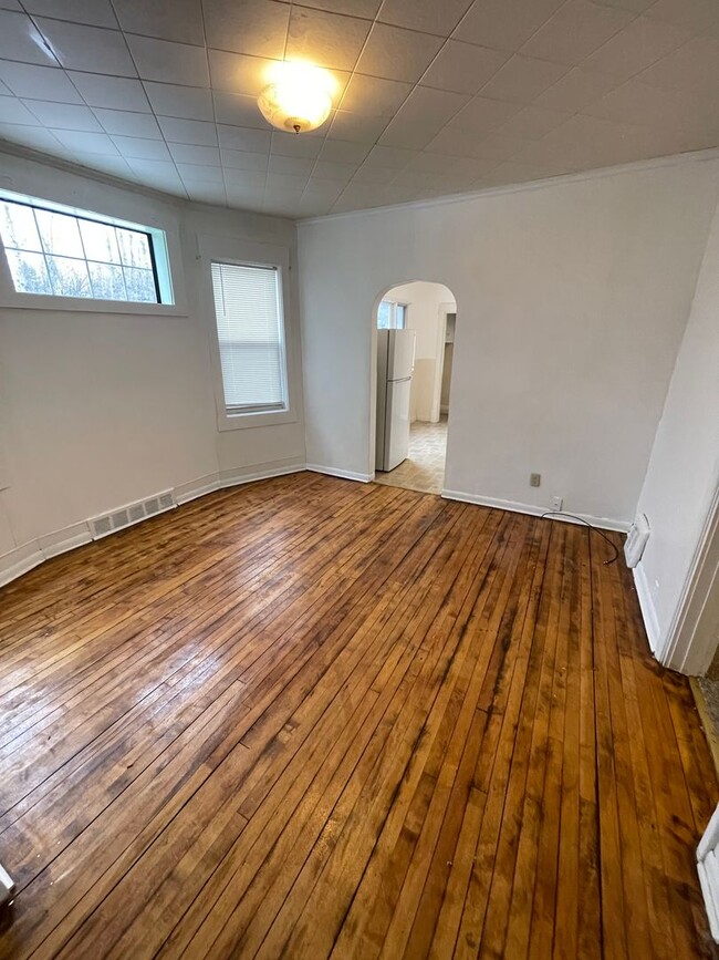 Photo - 1302 W 1st St Unit 1 (Lower)