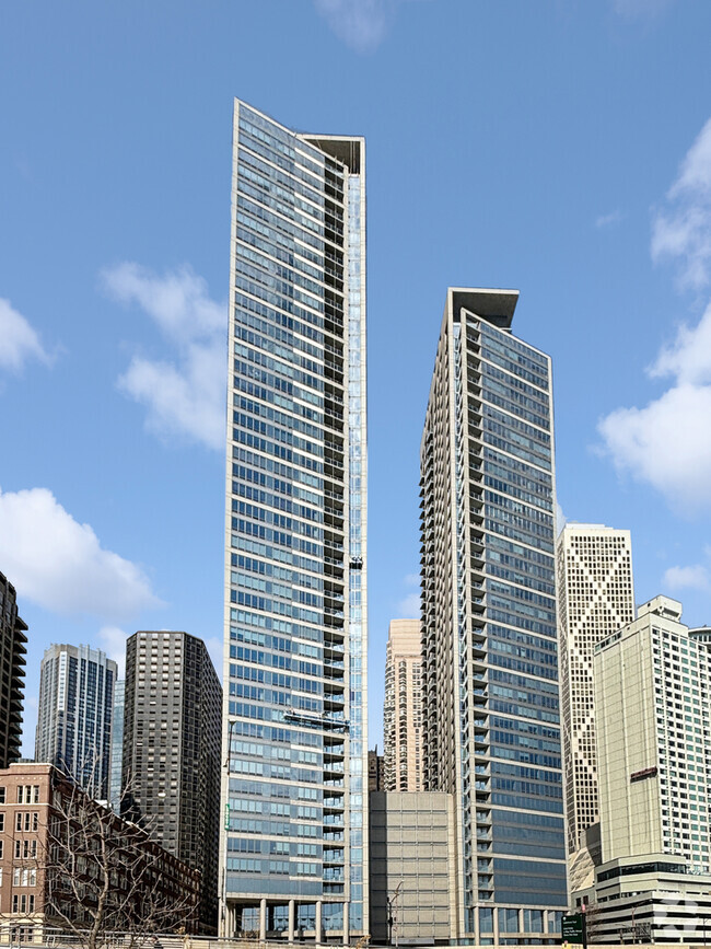 Building Photo - 600 N Lake Shore Dr Unit 1609 Rental