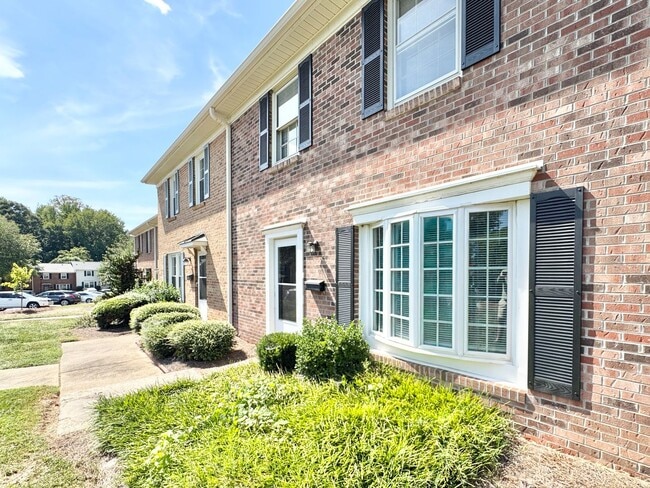 Photo - 5127 Lawndale Dr