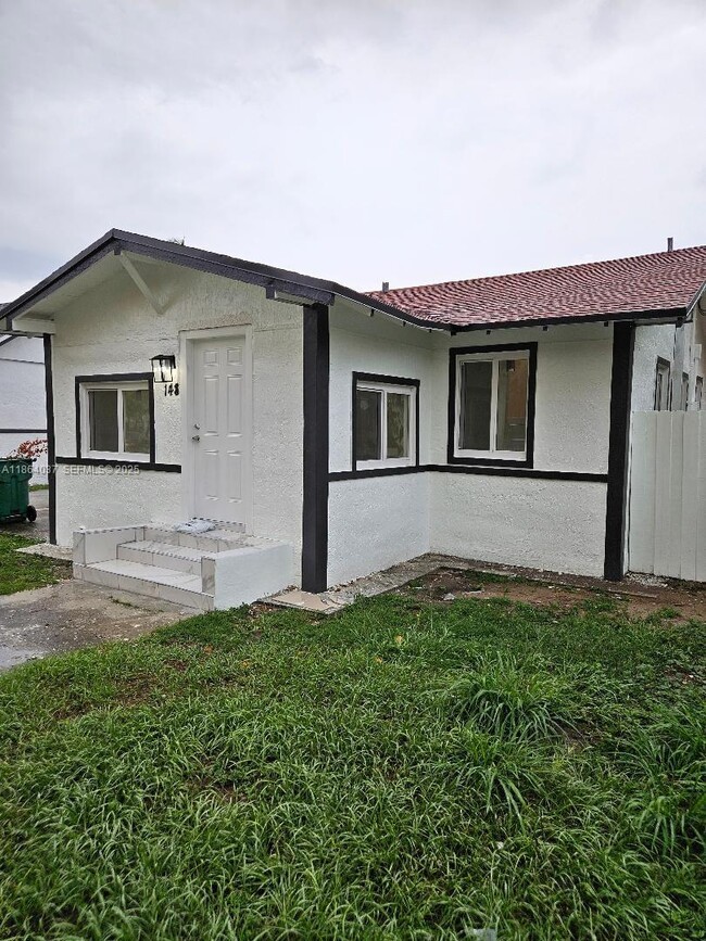 Building Photo - 148 NE 78th St