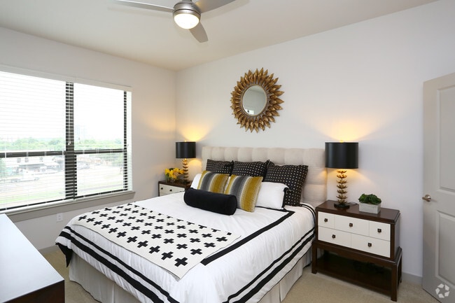1BR-1BA