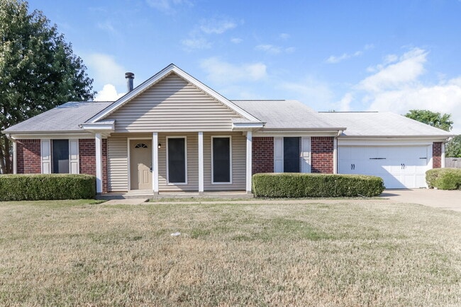 Building Photo - 10326 Curtis Dr