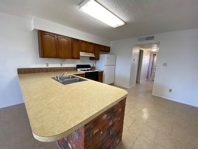 Photo - 2602 Miguel Pl Unidad Apartment A