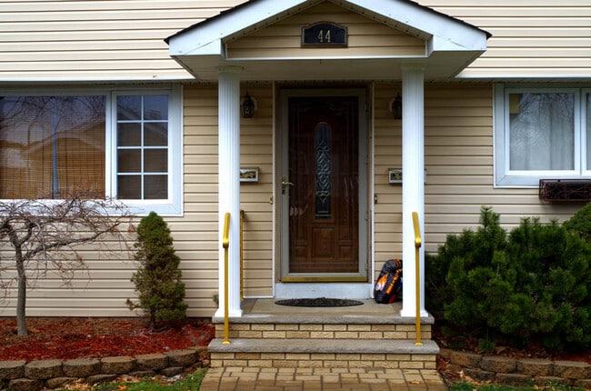 Photo - 44 Scoles Ave Unidad 2