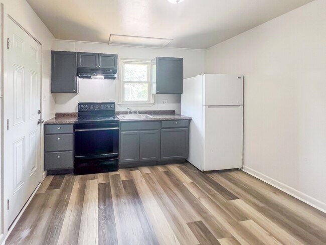 Photo - 1107 W Augusta Ave