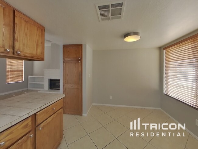 Photo - 855 Schooner Dr