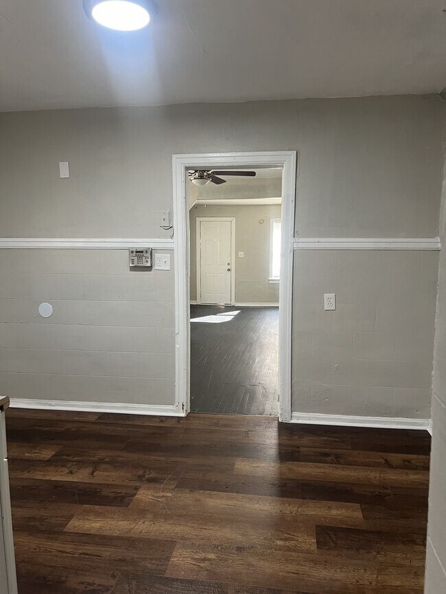 235 N Oakland Ave Unit 237 N Oakland Ave