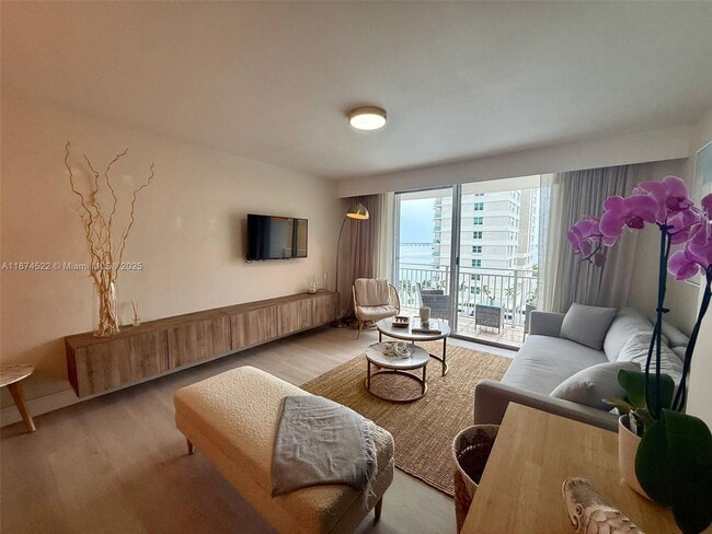 Photo - 770 Claughton Island Dr Unit 812
