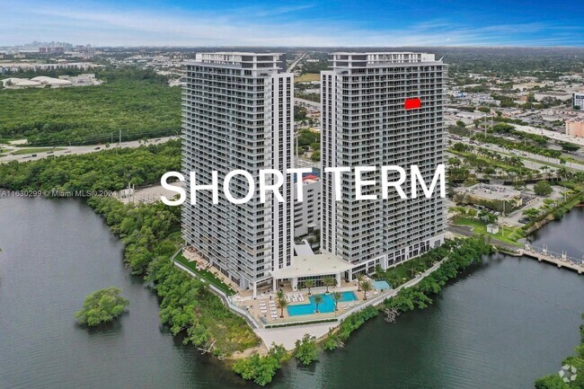 Building Photo - 16385 Biscayne Blvd Unit 2118 Rental