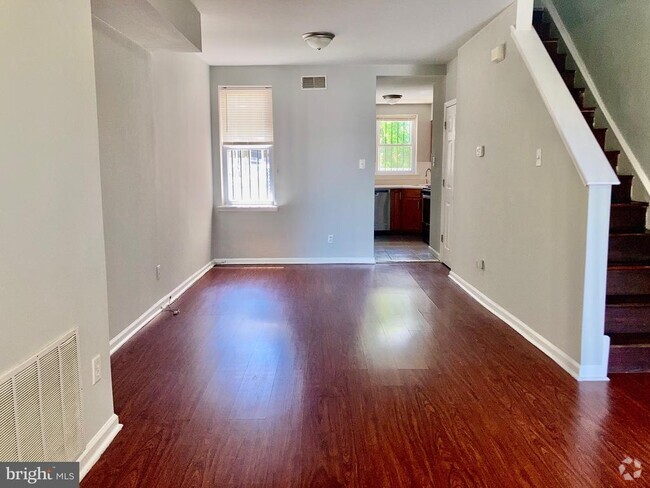 Building Photo - 5258 Hazel Ave Rental