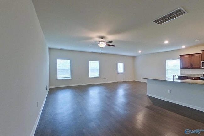 Photo - 1067 Pilgrim Ln