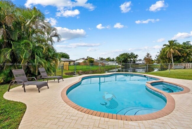 Photo - 1321 SW 129th Way