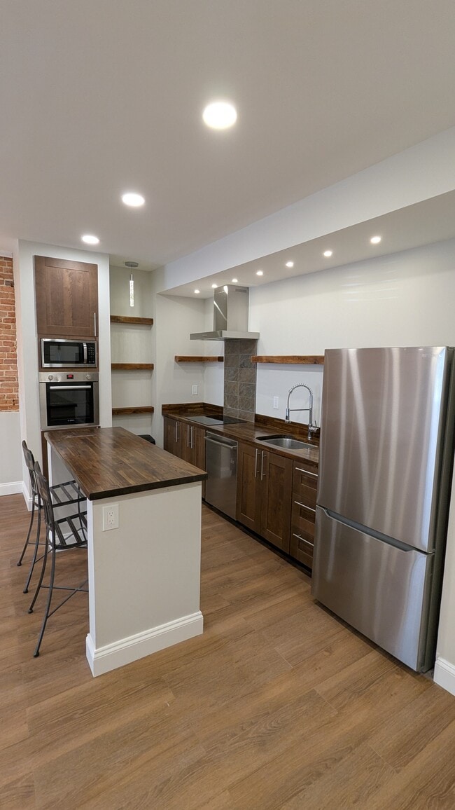 Photo - 628 Portland St