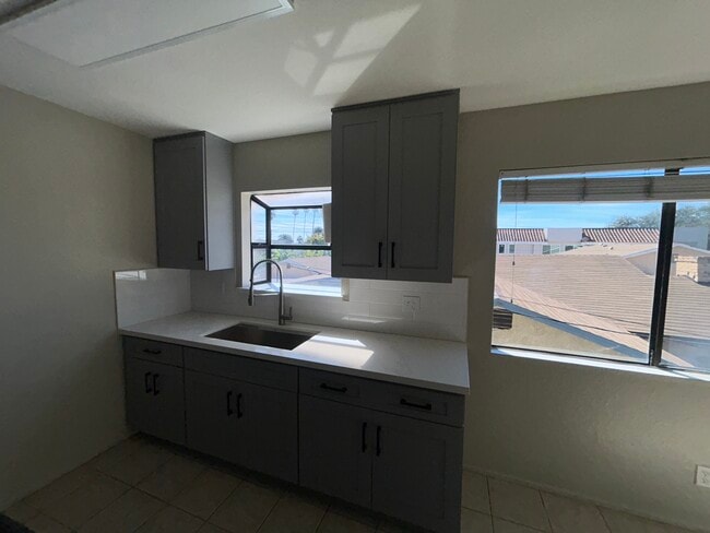 Photo - 220 Marguerita Ave Unit B