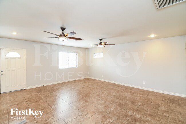 Photo - 1520 W Bentley St
