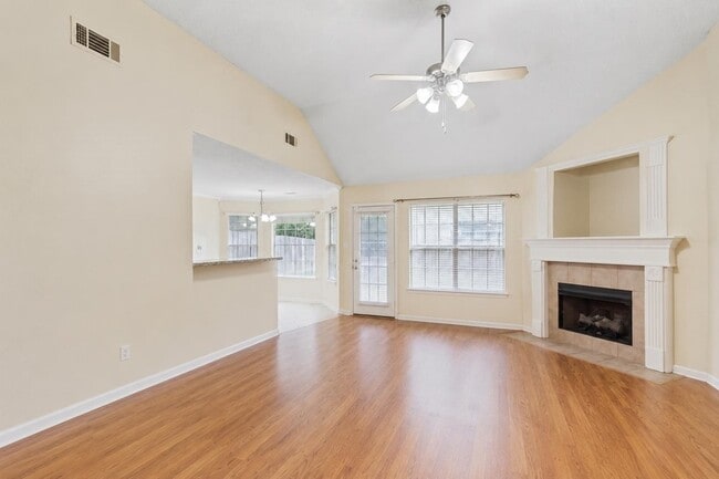 1654 Far Dr