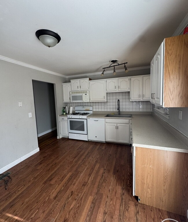 Photo - Welcome Home to Desirable Fenton!