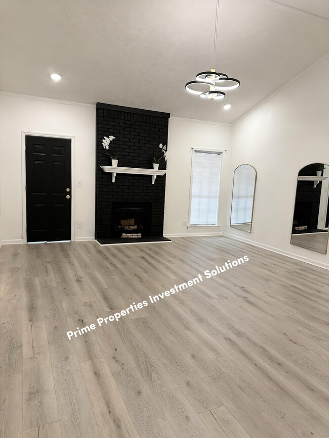 Photo - 4012 Amberly Rd