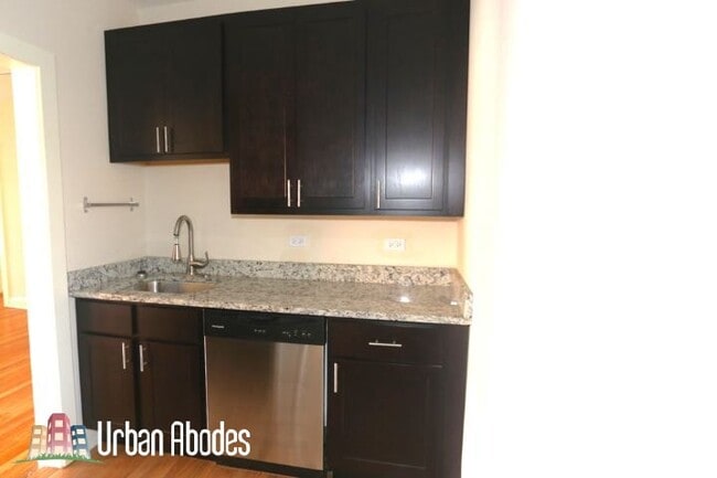 Photo - 4036 Ashland N Ave