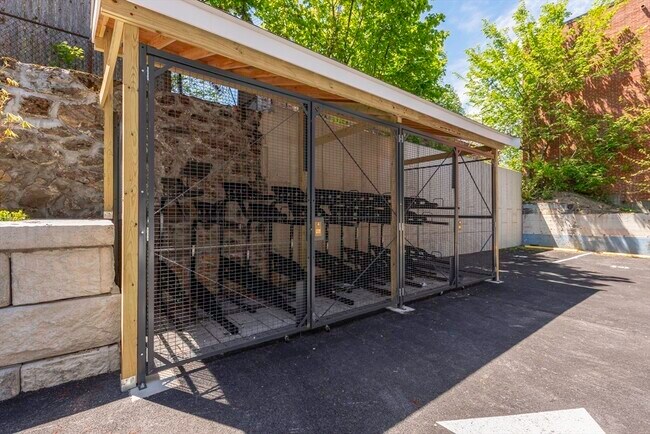 Photo - 166 Main St Unidad 310