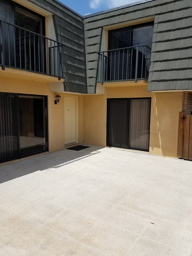 Photo - 2205 22nd Way