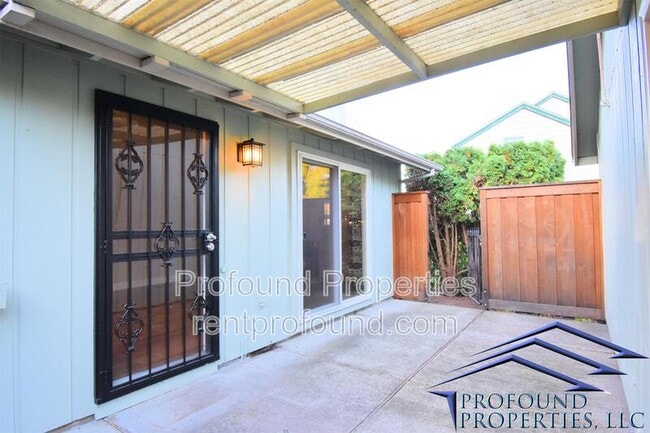 Photo - 18922 NW Nelscott St Condo