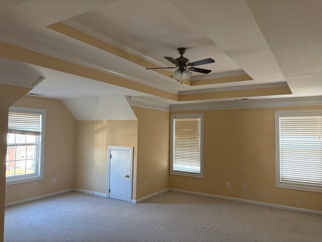 Photo - 945 College Pl Ct NW