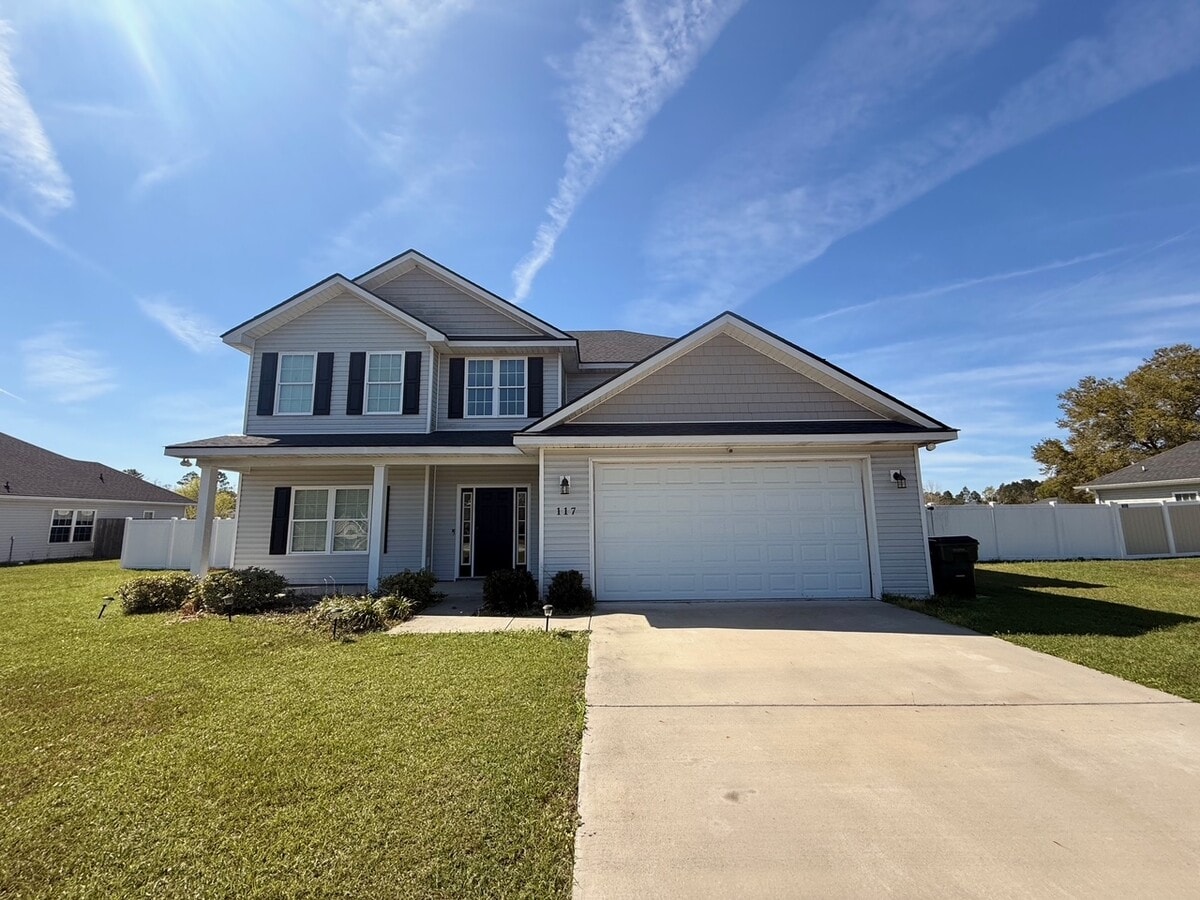 Photo - 117 White Oak Dr NE