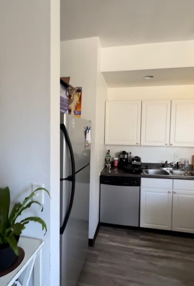 Photo - 507 W Green St Unit C