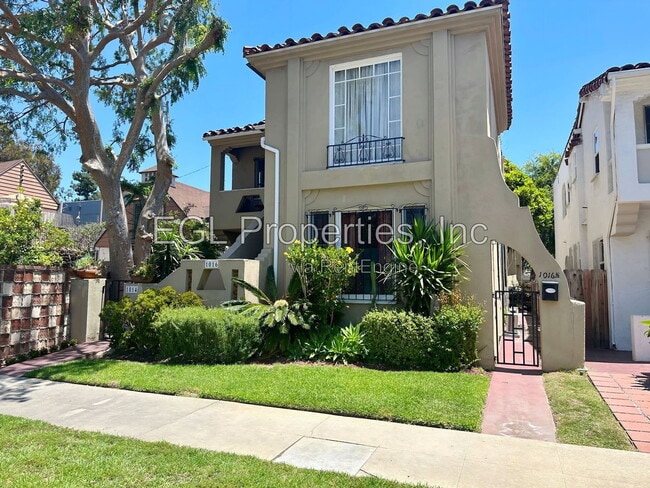 Photo - 1016 1/2 South Crescent Heights Boulevard