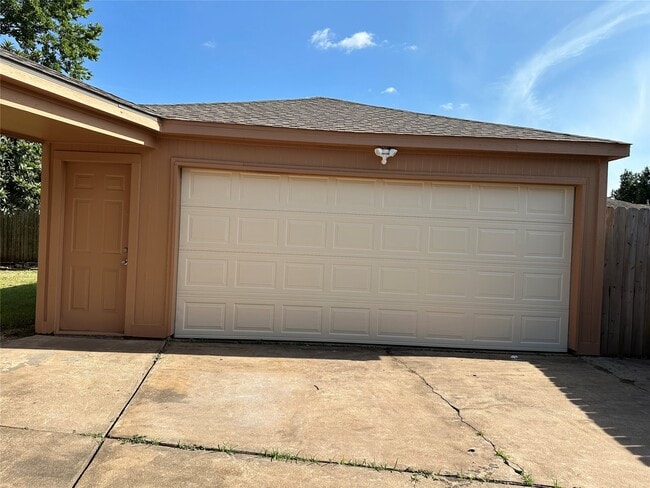 Photo - 2826 Green Fields Dr