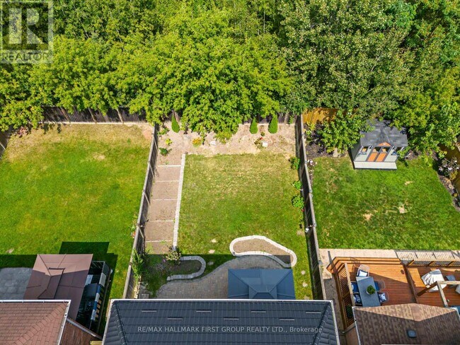 Photo - 494 Rougewalk Dr