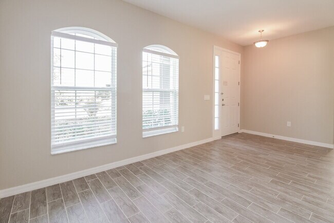 Photo - 4850 Grand Vista Ln