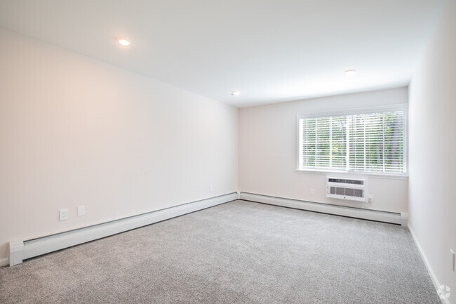 1 BR, 1 BA - 864 SQFT
