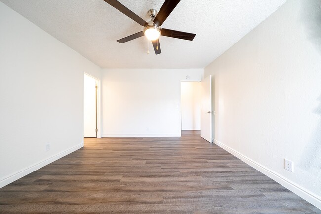 1440 Oak Dr Unit C02