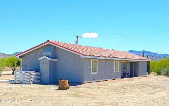 Photo - 69762 Old Bell Rd