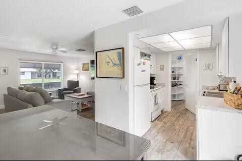 Photo - 1519 Treemont Ave