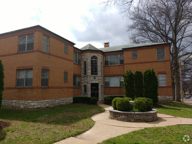 Building Photo - 5301 Jamieson Ave Unit b Rental