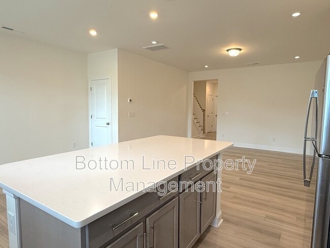 Photo - 1520 Cedar Tree Dr