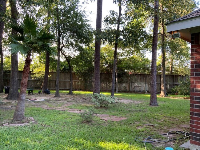 Photo - 35 Teakwood Pl