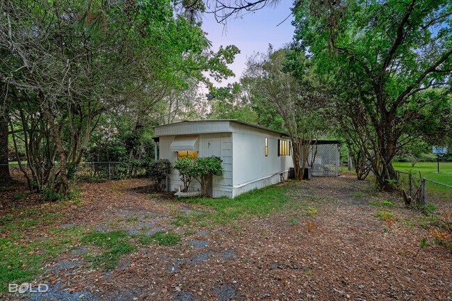 Photo - MOVE IN SPECIAL HALF OFF FIRST MONTHS RENT Casa