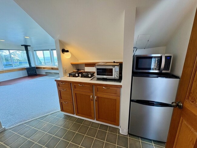 Photo - SKIRVIN TRIPLEX Unit #C