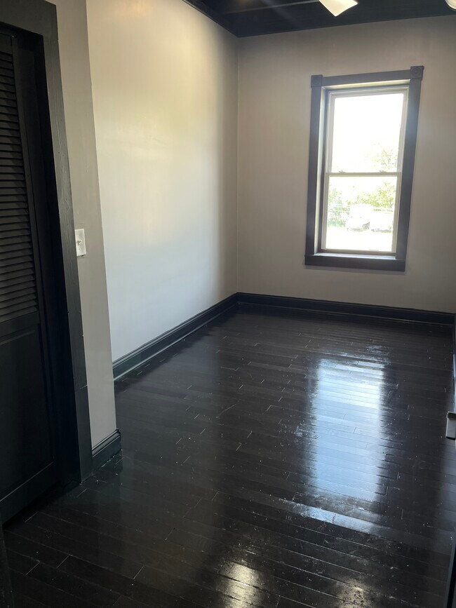 Photo - 2832 Stanton Ave Unidad 2